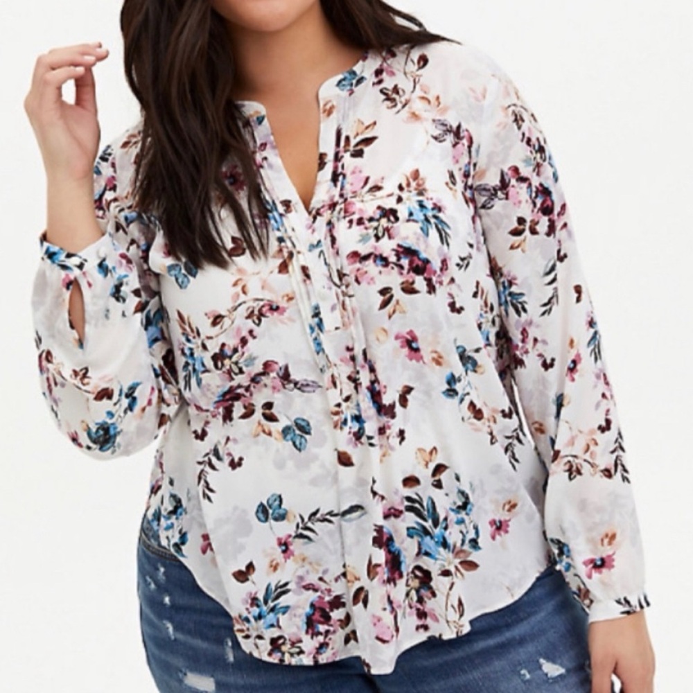 White Floral Georgette Pintuck Button Blouse Torrid 0 L 12